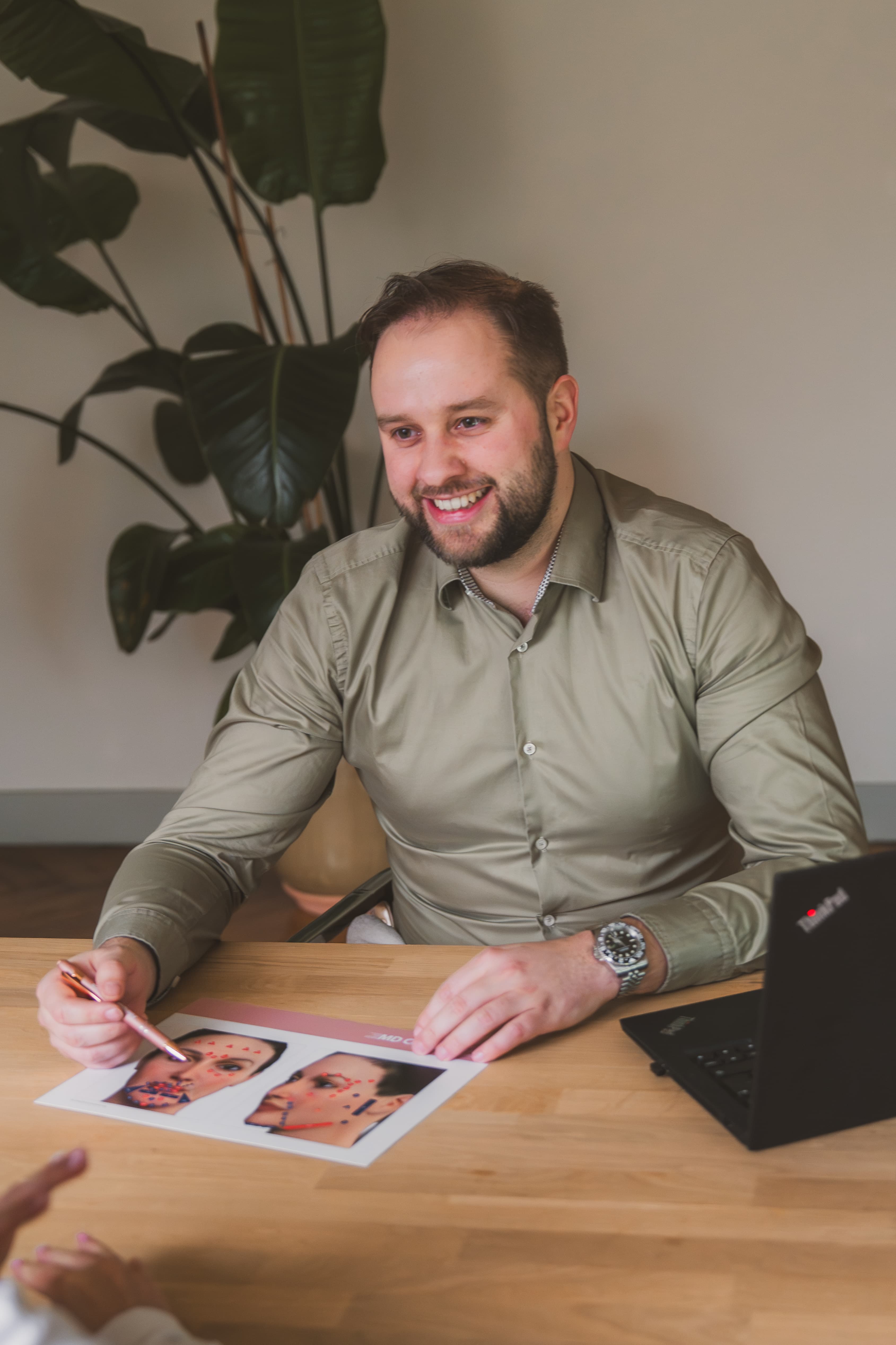 Dr. Louis Vanderstraeten